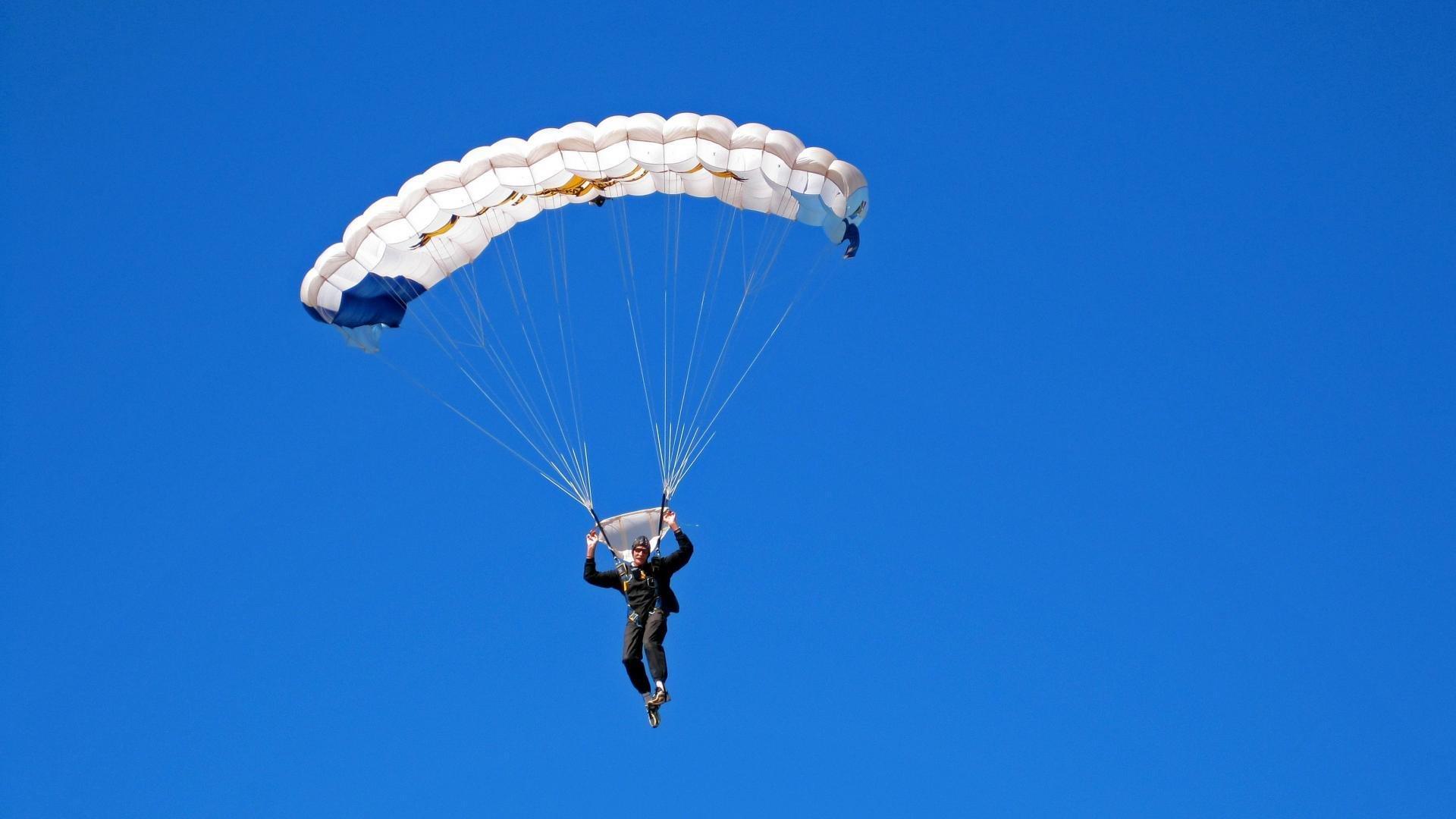 博格巴进军骆驼竞技领域 投资全球首支现代化专业赛驼队并出任股东与品牌大使